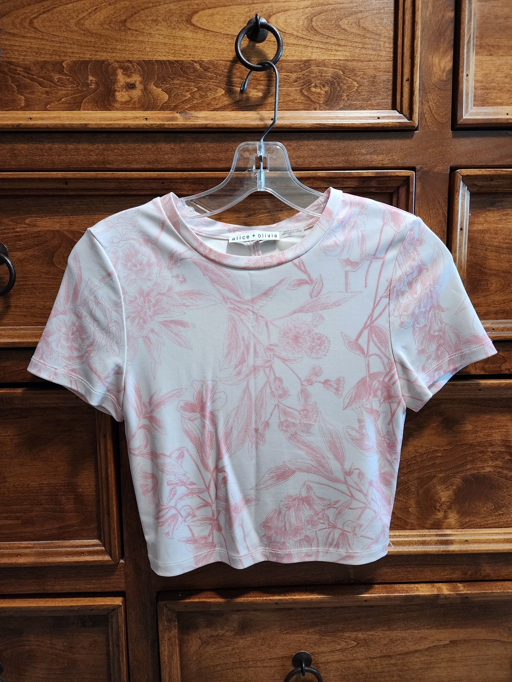 Alice + Olivia White and Light Pink Floral Crewneck Crop Top
